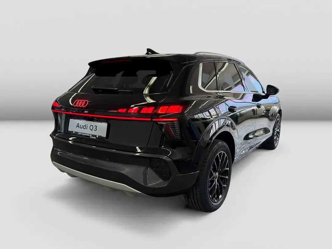 Audi Q3 - Thumbnail 3
