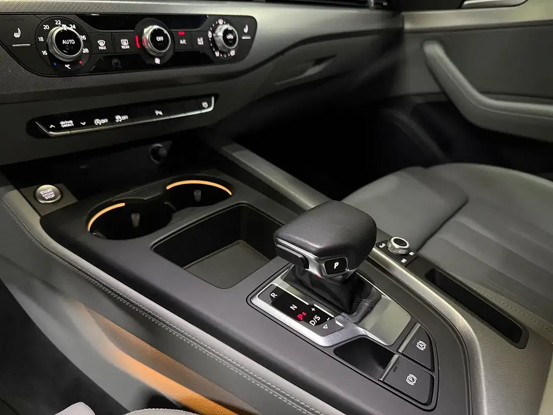 Audi A4 - Thumbnail 14