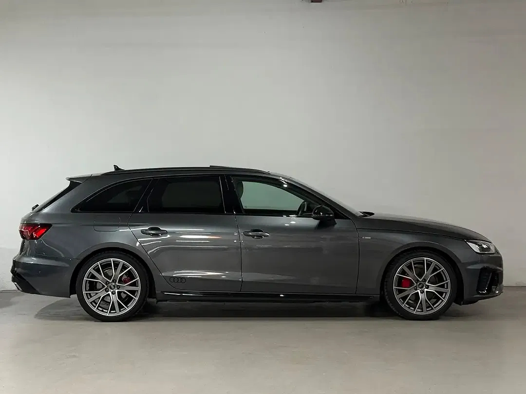 Audi A4 - Thumbnail 3