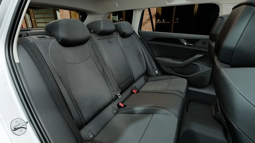 Volkswagen Passat Variant - Thumbnail 12