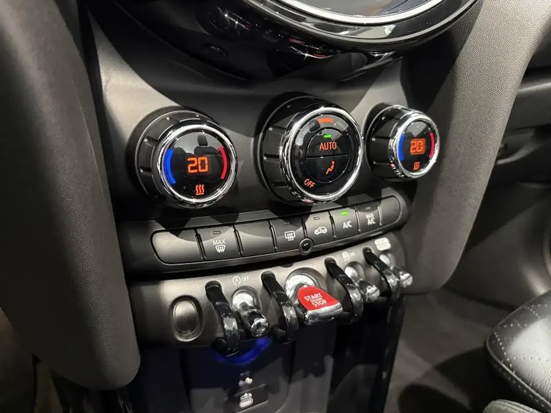 MINI Cooper Cabrio - Thumbnail 15