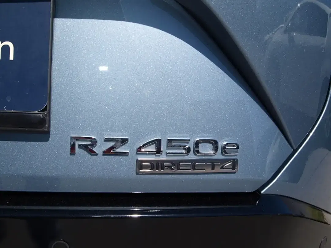 Lexus RZ - Thumbnail 8