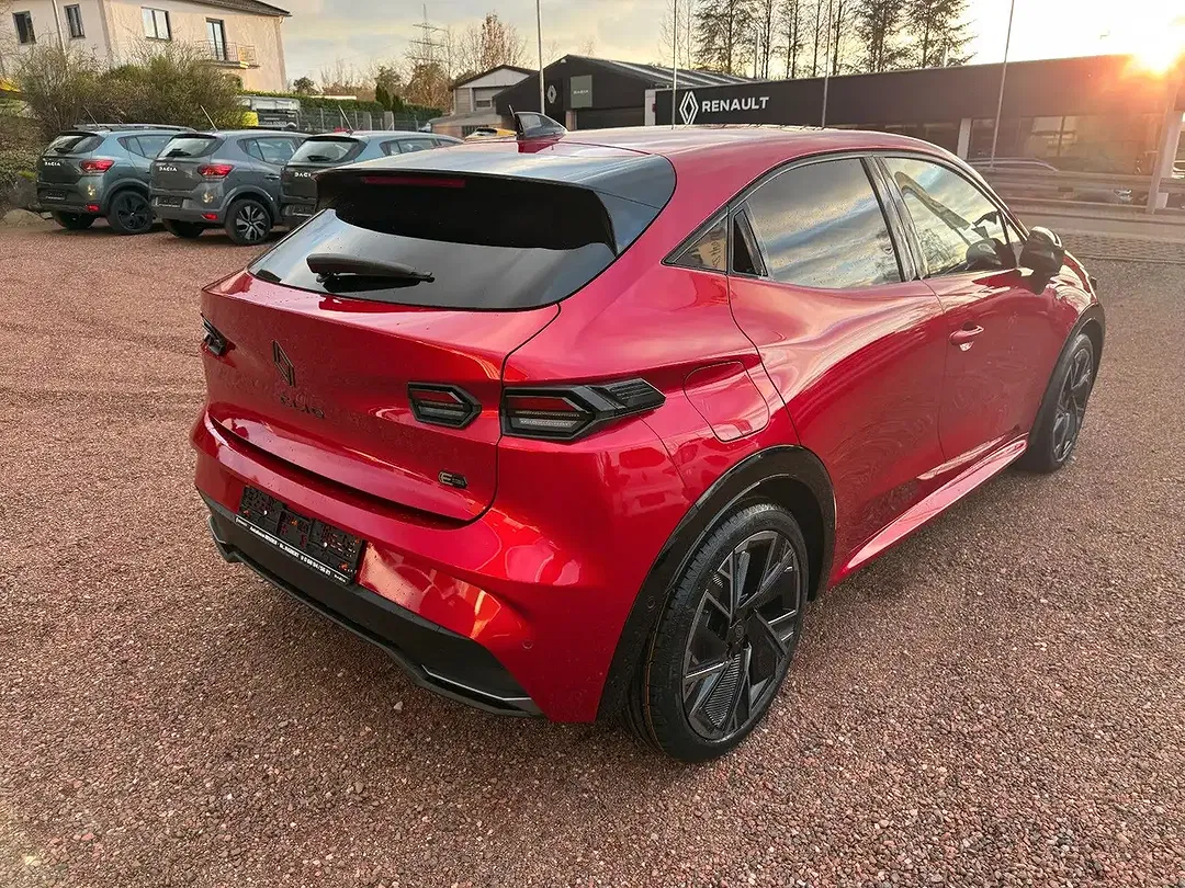 Renault Clio - Thumbnail 10