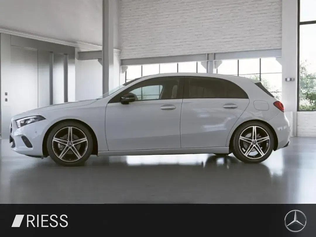 Mercedes-Benz A 160 - Thumbnail 8
