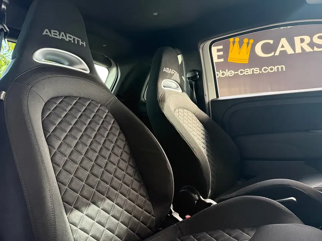 Abarth 695 - Thumbnail 10