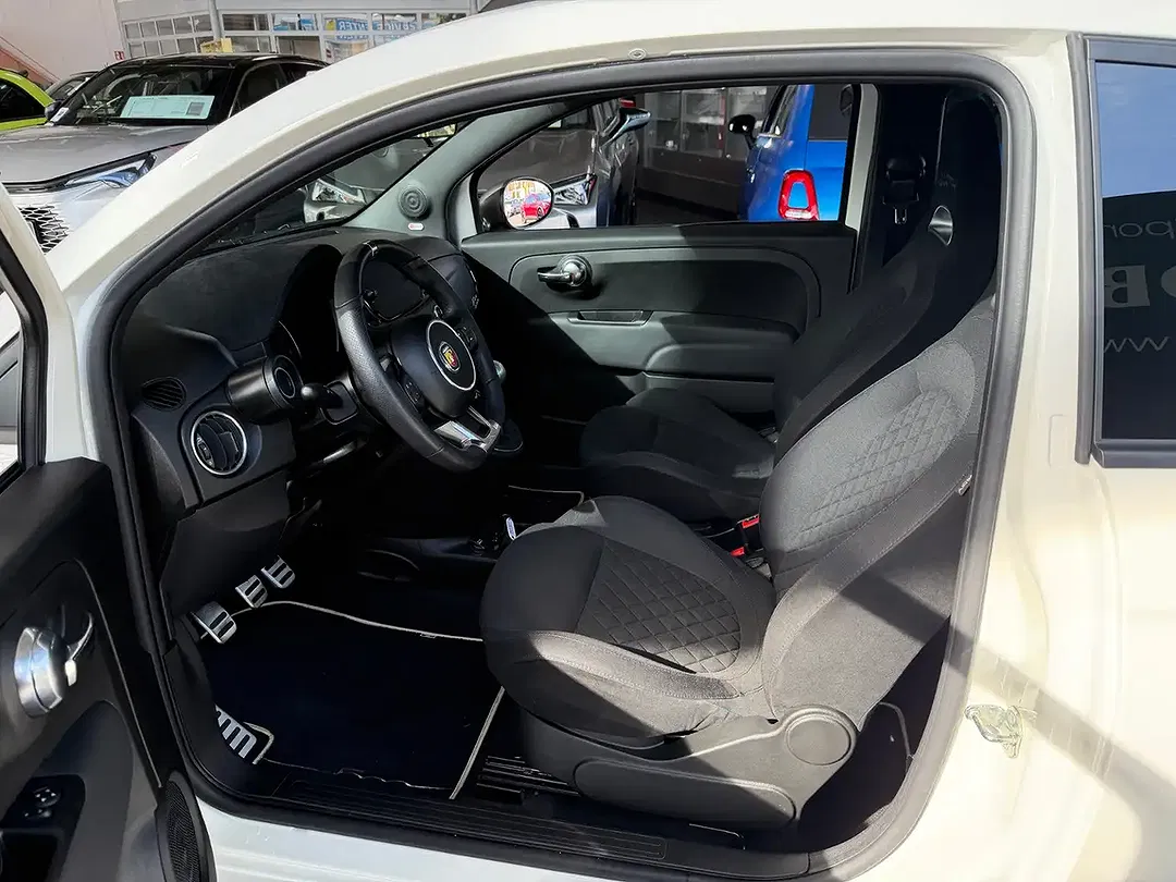 Abarth 695 - Thumbnail 12