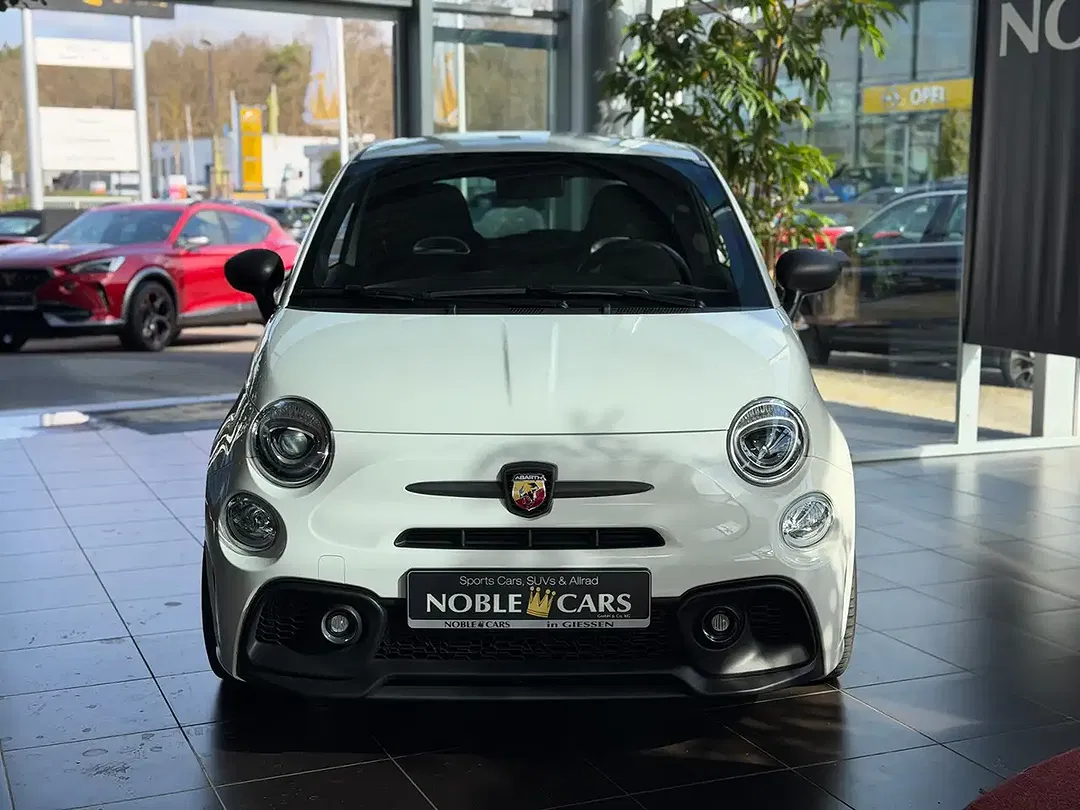Abarth 695 - Thumbnail 2