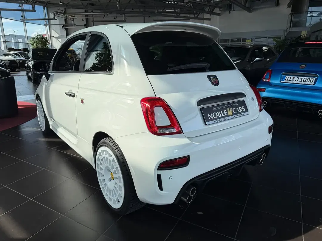 Abarth 695 - Thumbnail 4