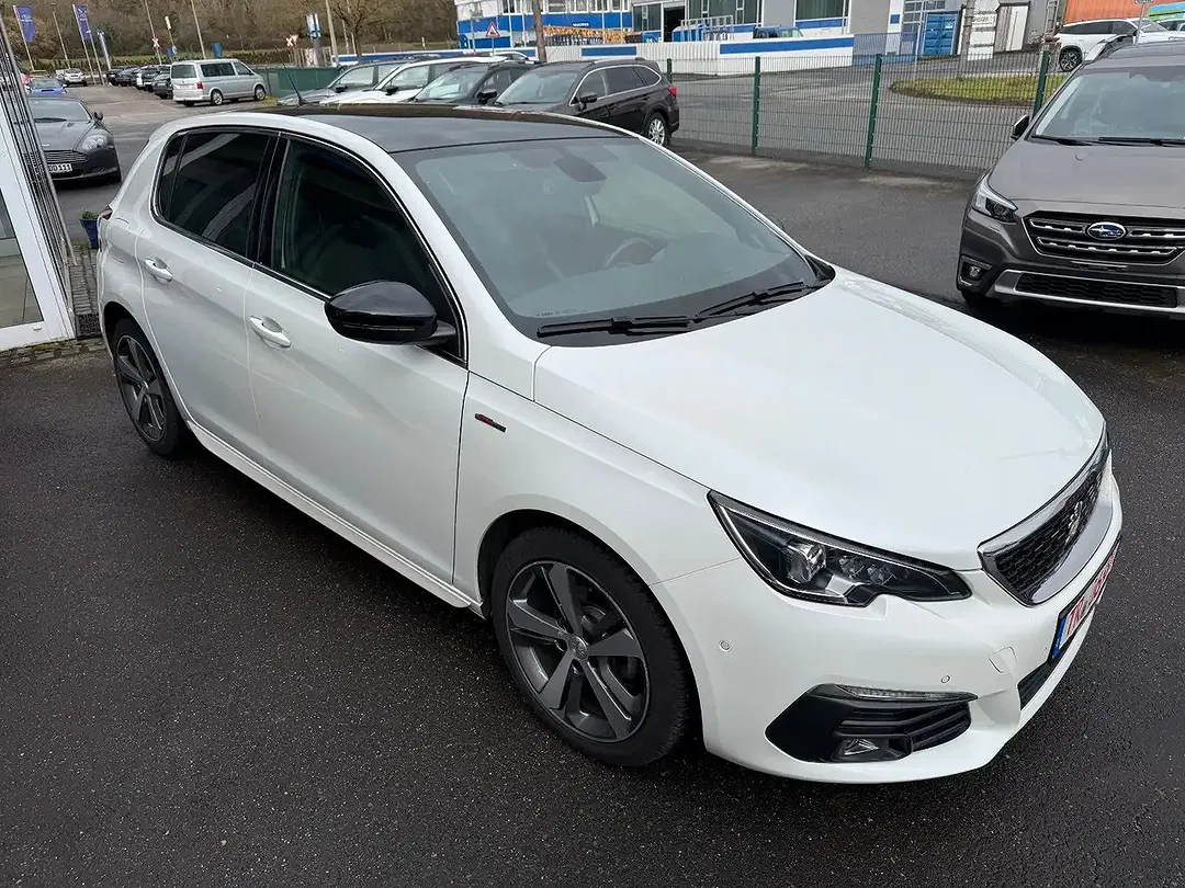 Peugeot 308 - Thumbnail 3