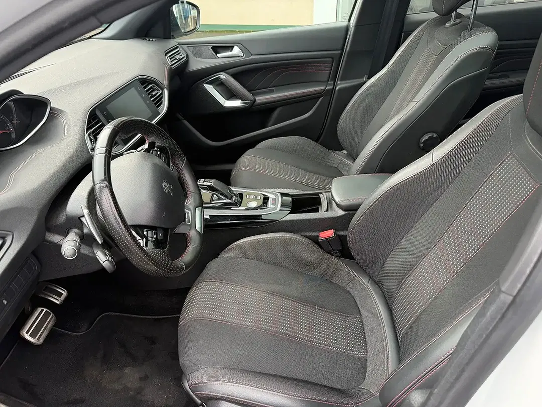Peugeot 308 - Thumbnail 6