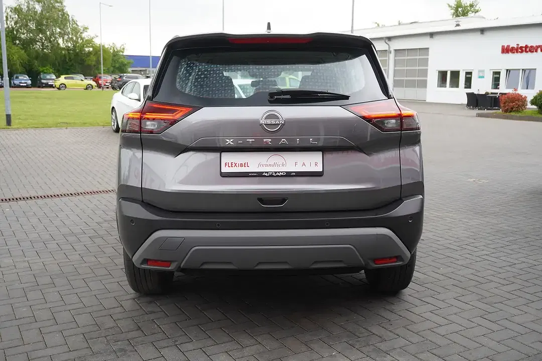 Nissan X-Trail - Thumbnail 3