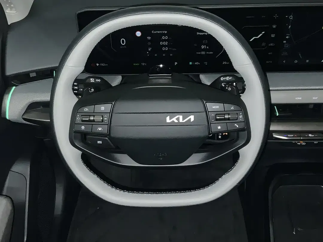Kia EV4 - Thumbnail 13