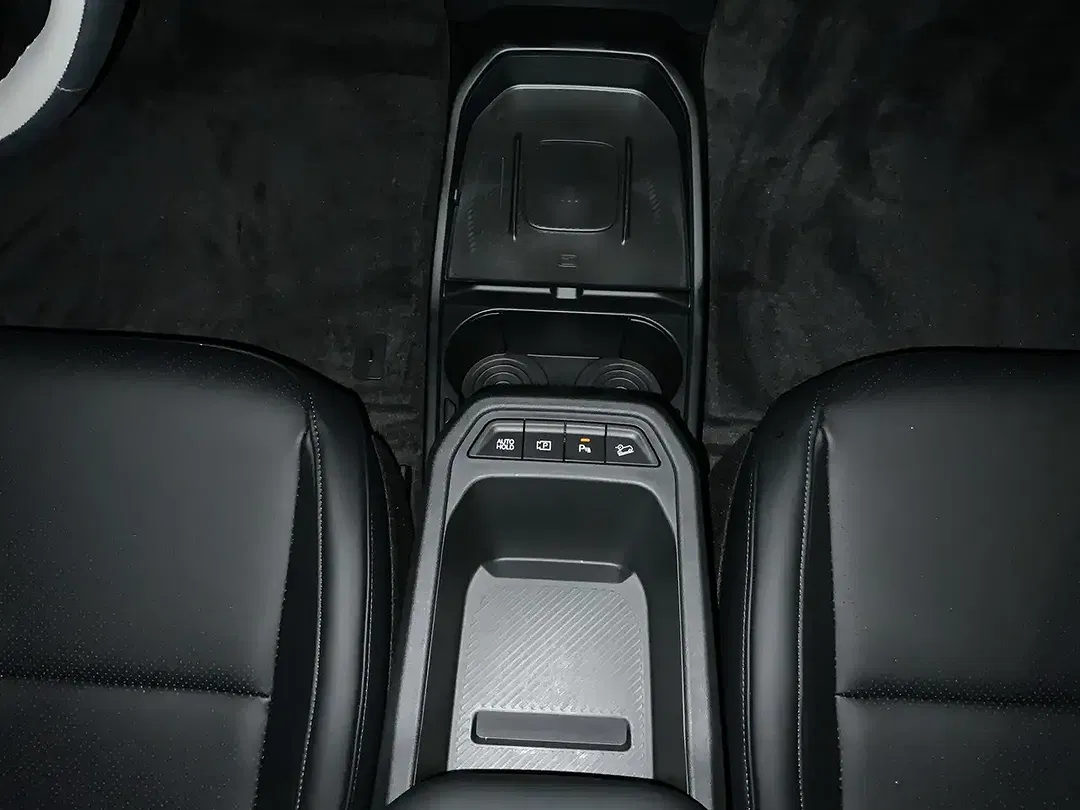 Kia EV4 - Thumbnail 14
