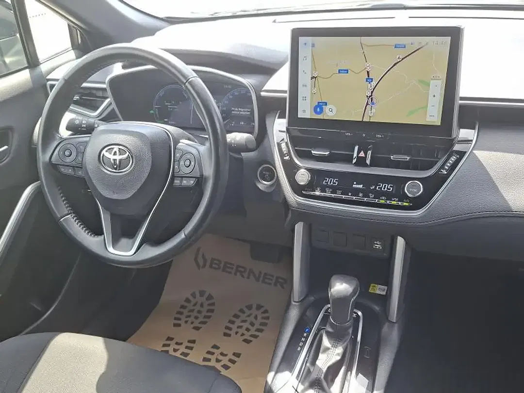 Toyota Corolla Cross - Thumbnail 12