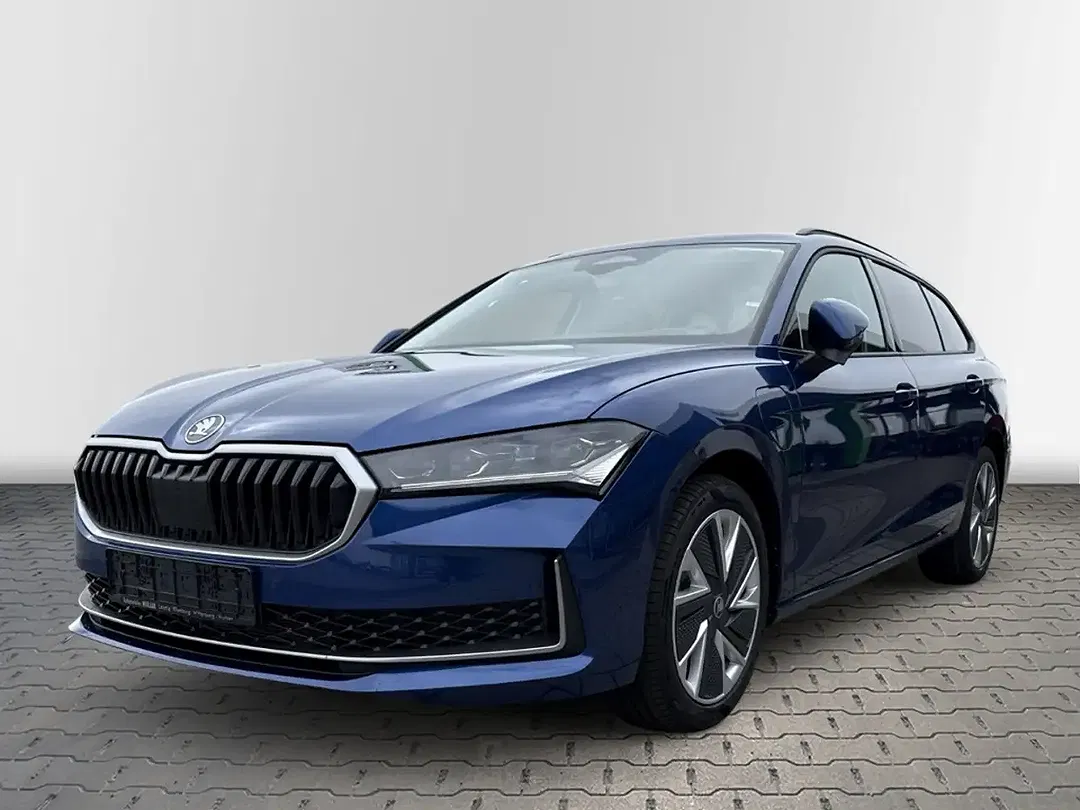 Skoda Superb - Thumbnail 2