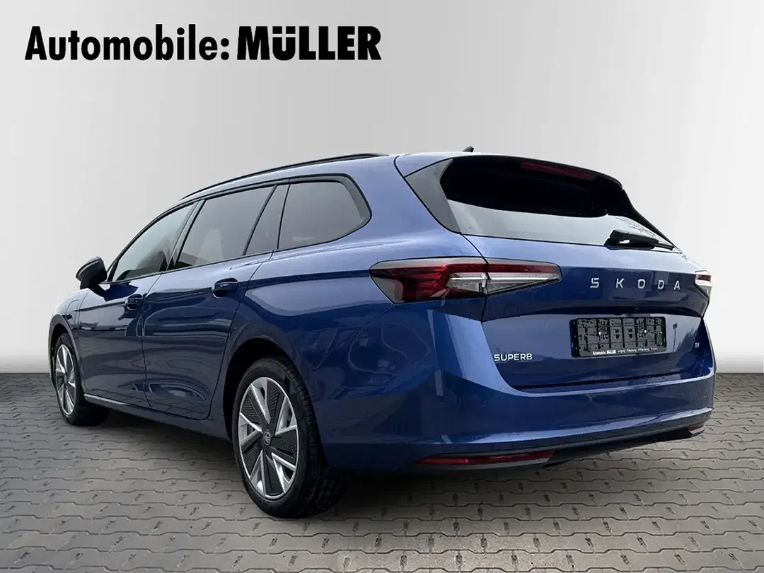 Skoda Superb - Thumbnail 6