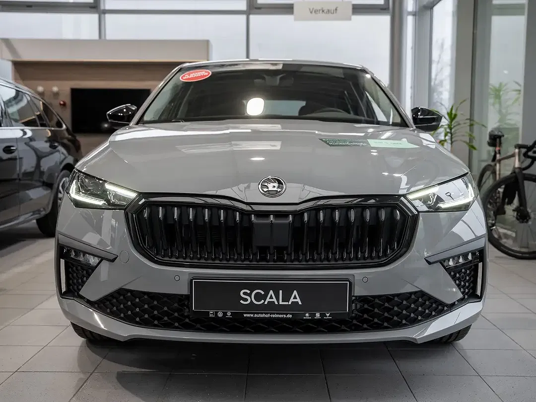 Skoda Scala - Thumbnail 2