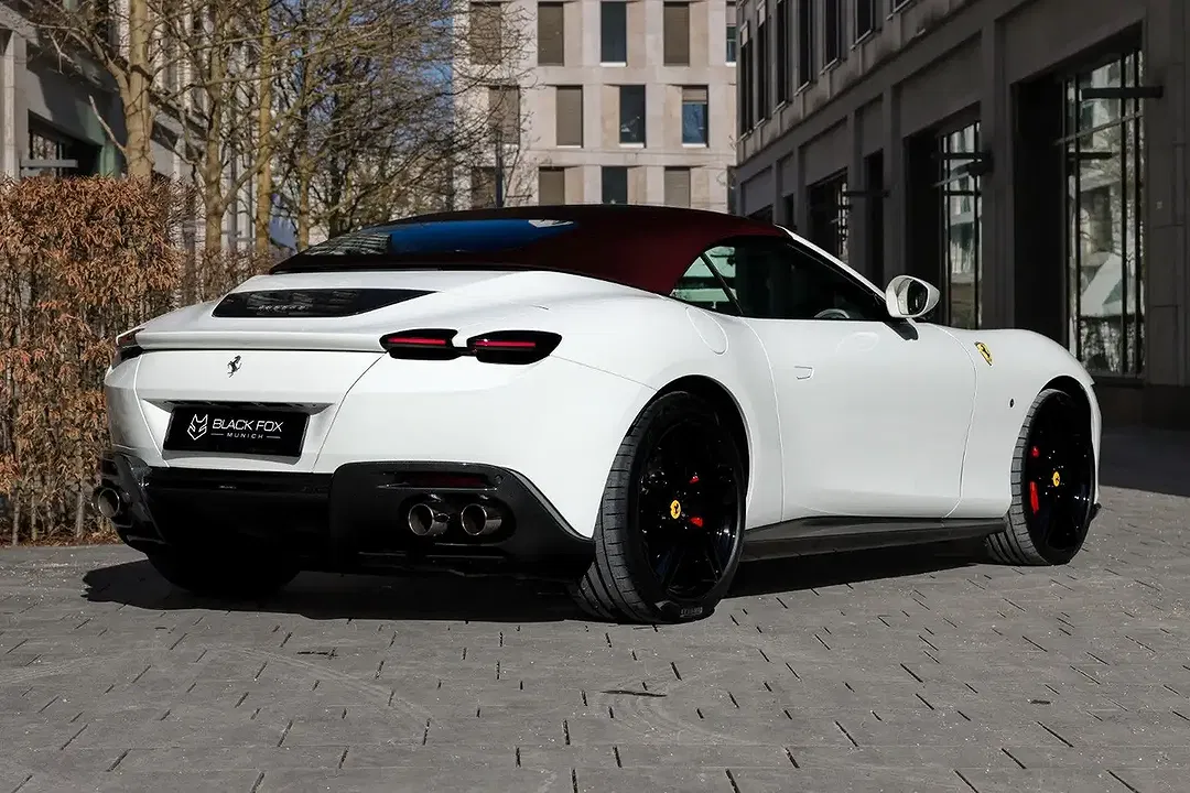 Ferrari Roma - Thumbnail 5