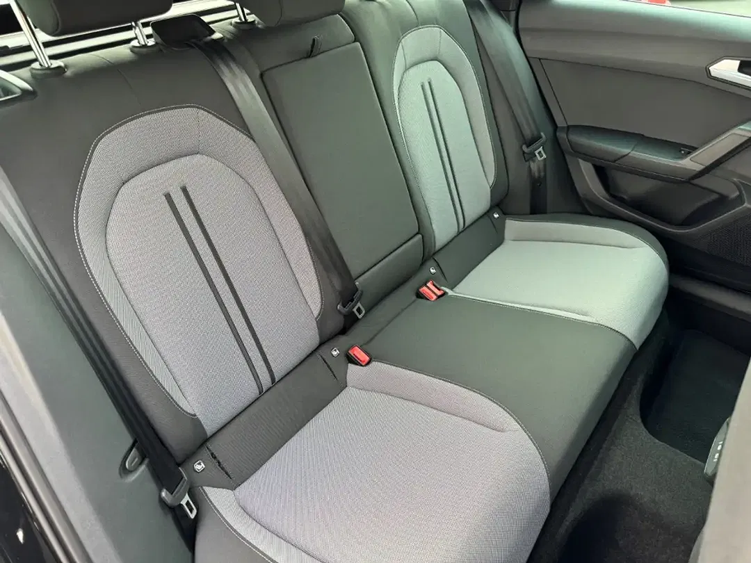 SEAT Leon - Thumbnail 7