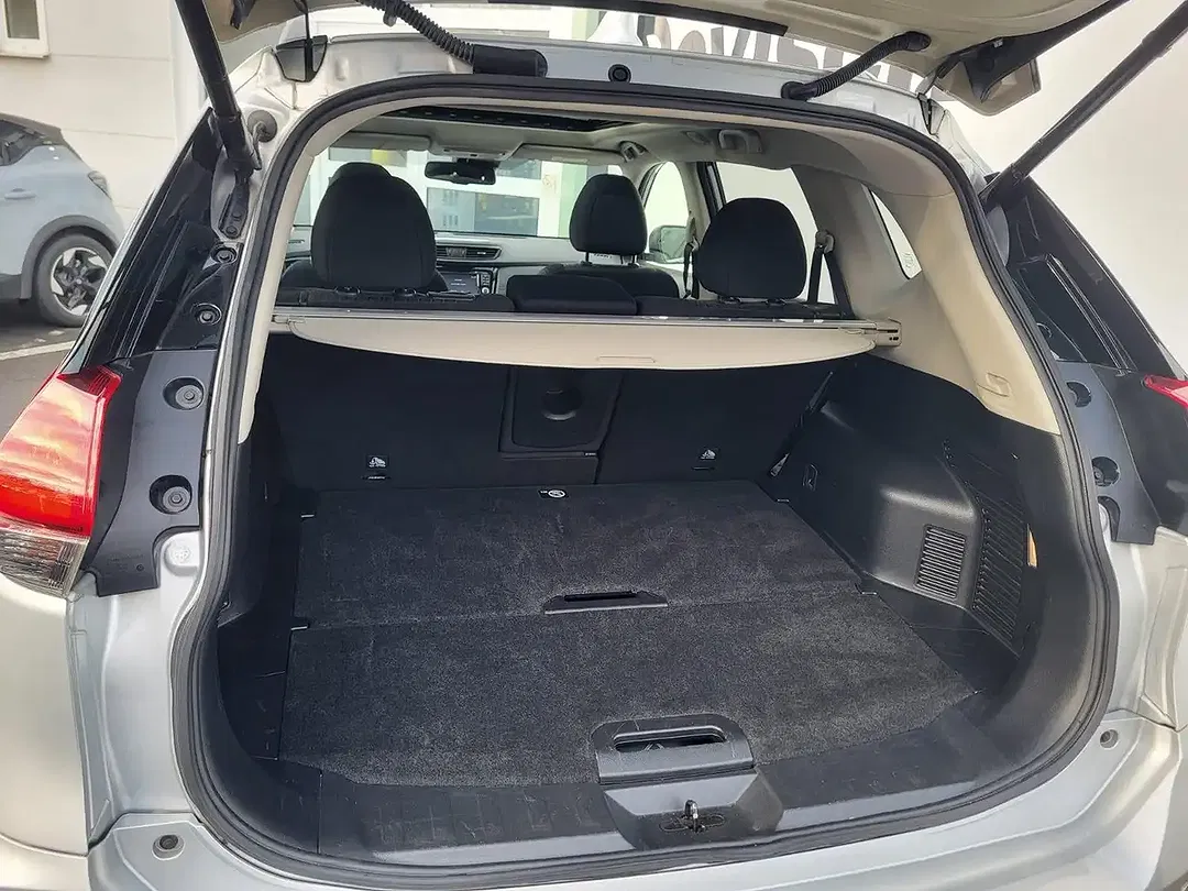 Nissan X-Trail - Thumbnail 4