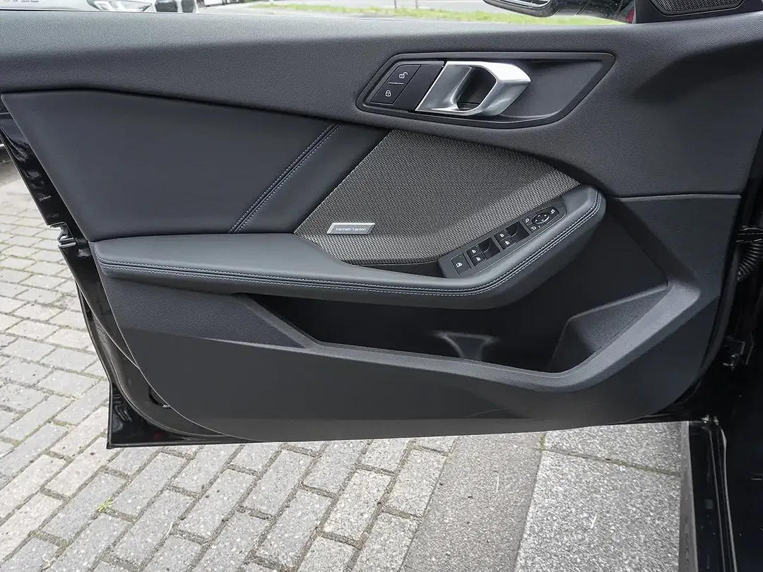 BMW 120 - Thumbnail 13