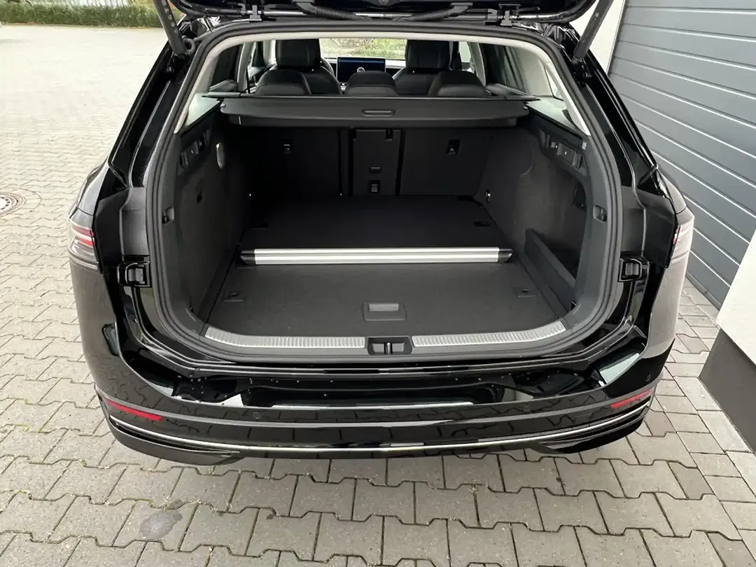 Volkswagen Passat Variant - Thumbnail 6