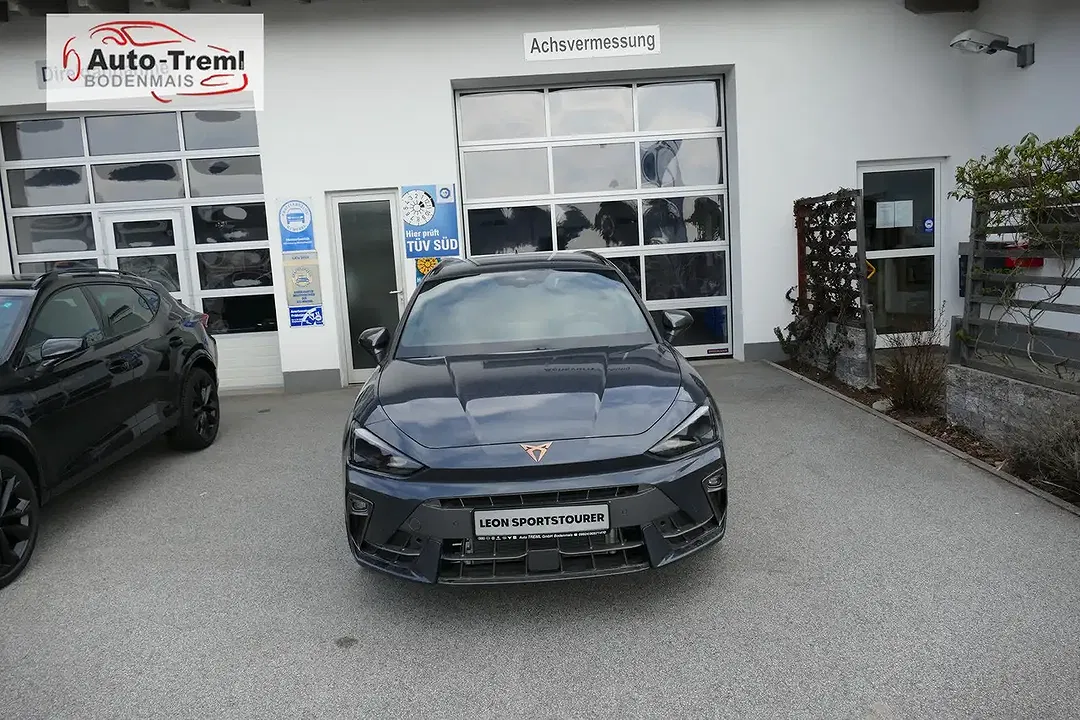 CUPRA Leon - Thumbnail 2