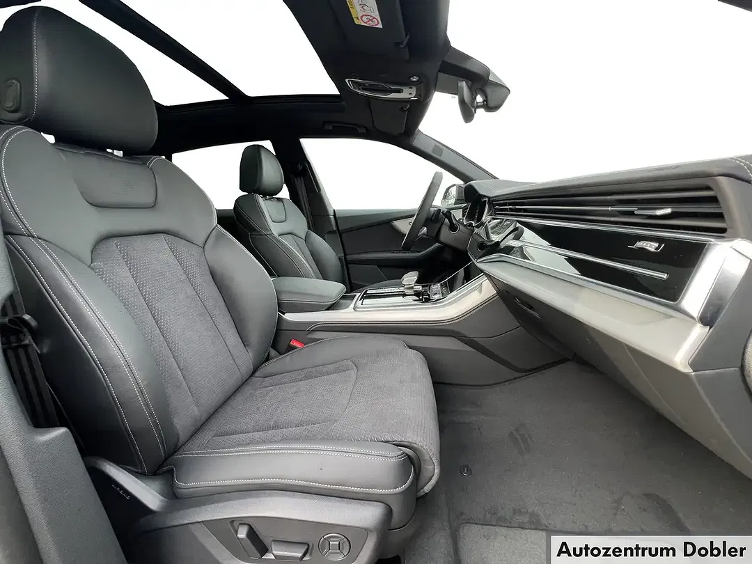Audi Q8 - Thumbnail 9