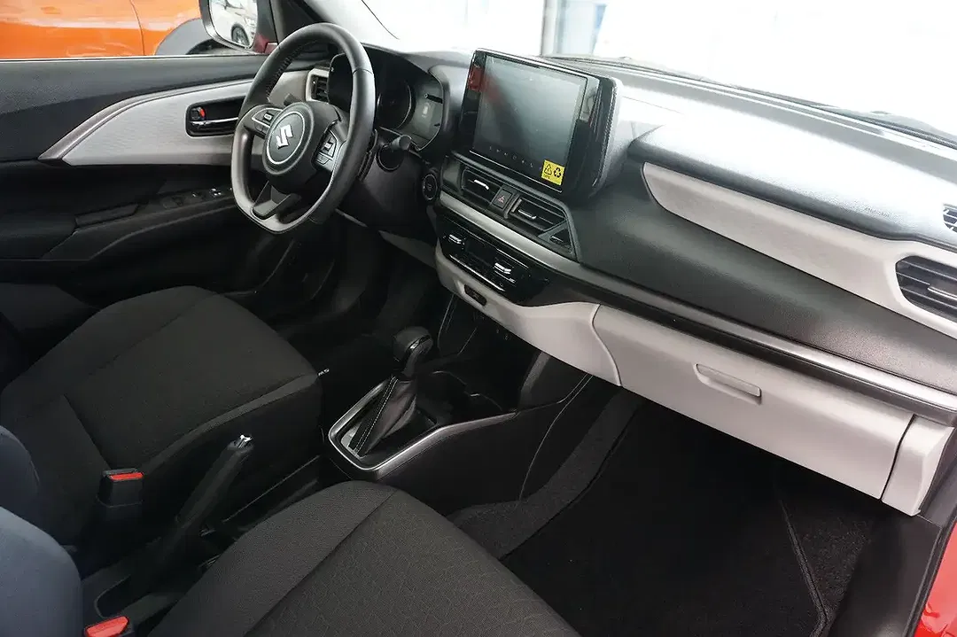 Suzuki Swift - Thumbnail 13