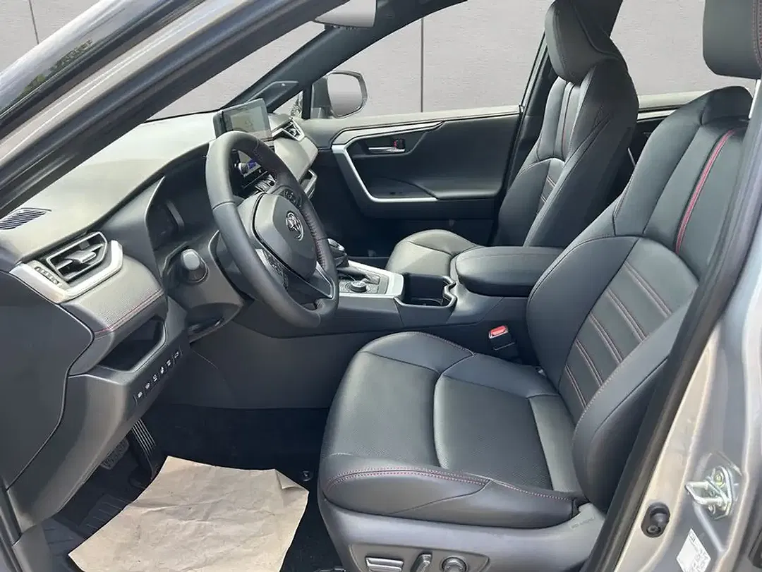 Toyota RAV 4 - Thumbnail 10