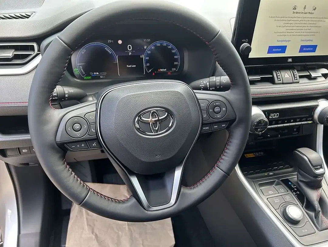 Toyota RAV 4 - Thumbnail 11