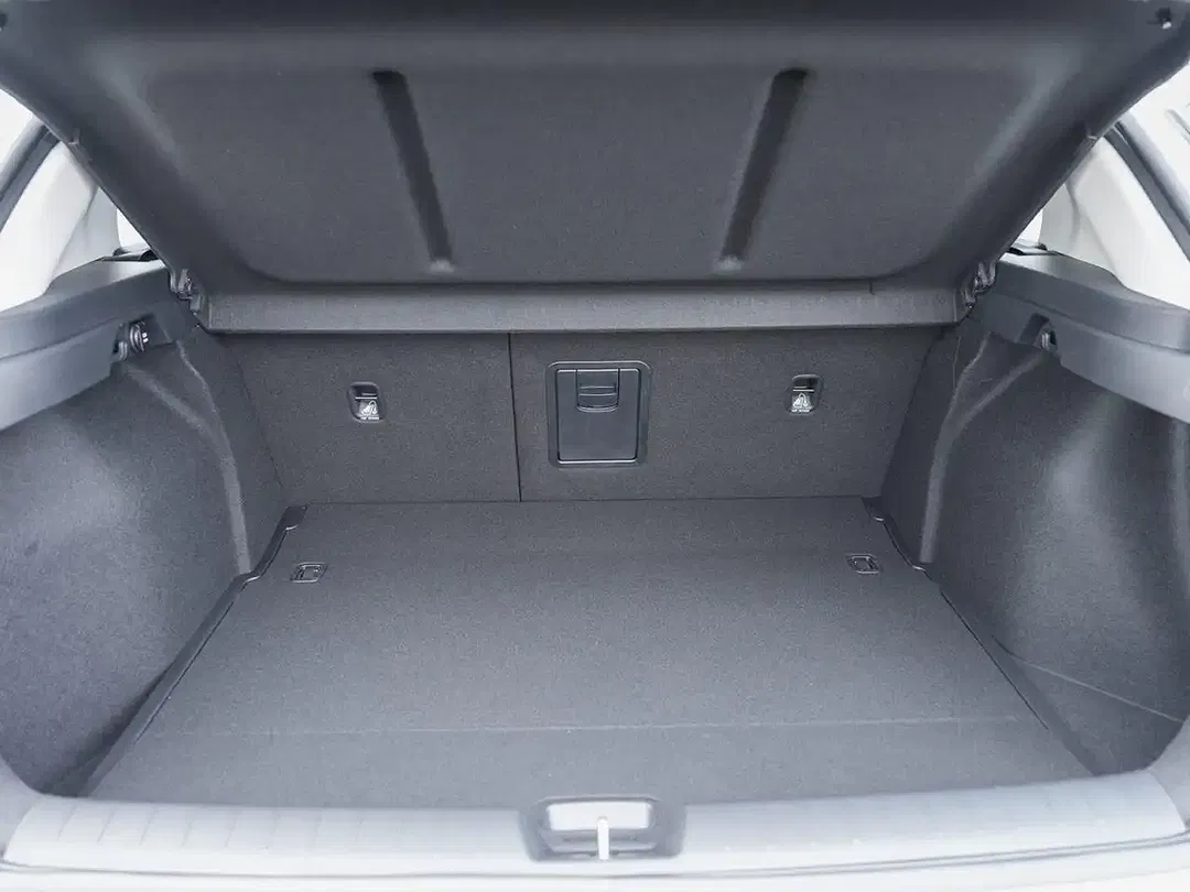 Kia K4 - Thumbnail 6