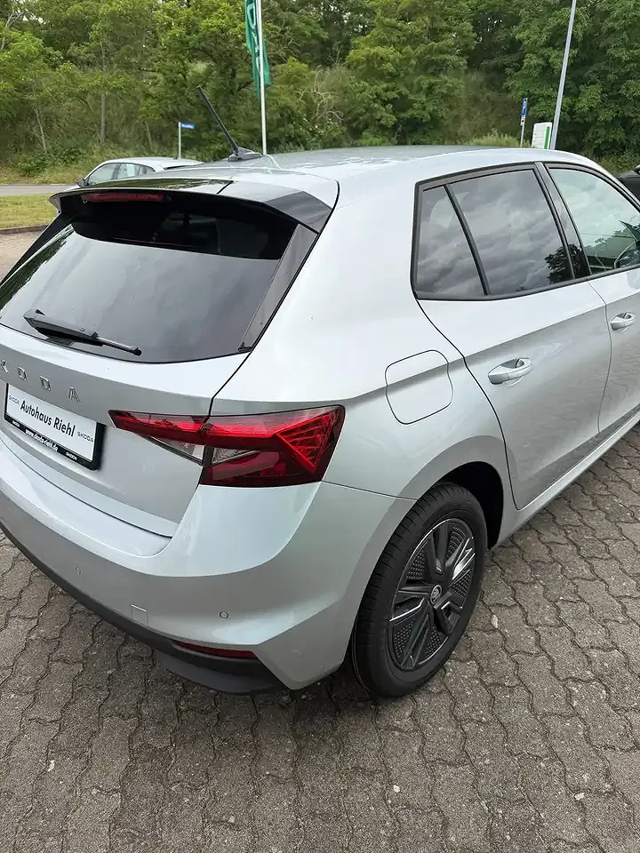Skoda Fabia - Thumbnail 5