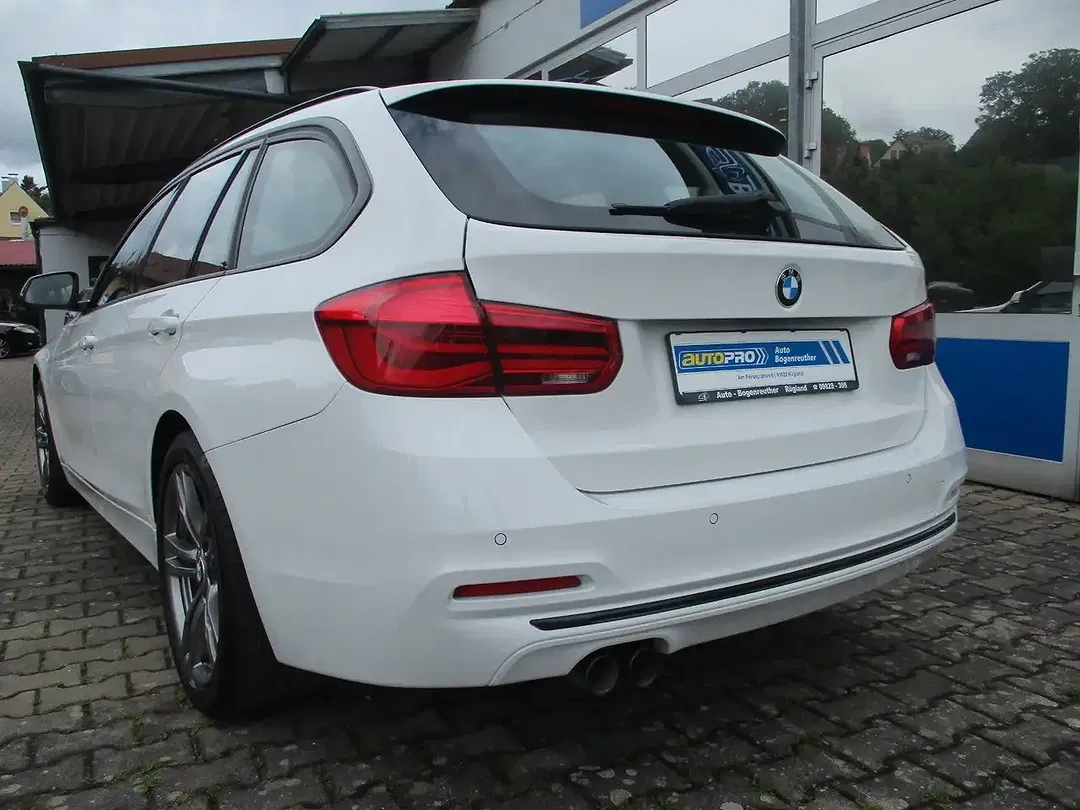 BMW 320 - Thumbnail 5