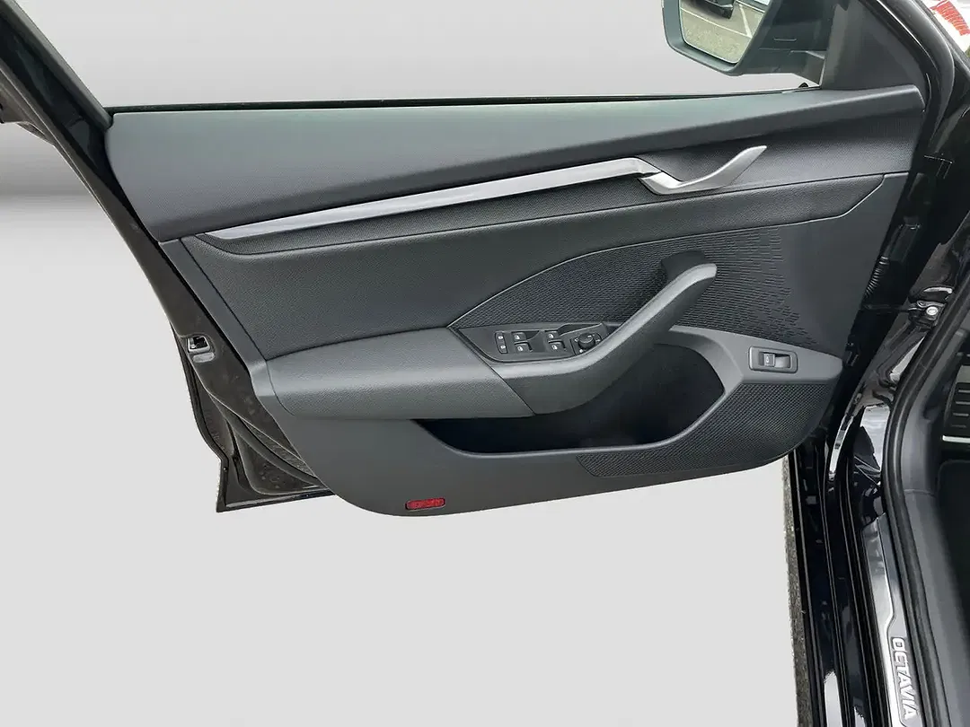 Skoda Octavia - Thumbnail 13
