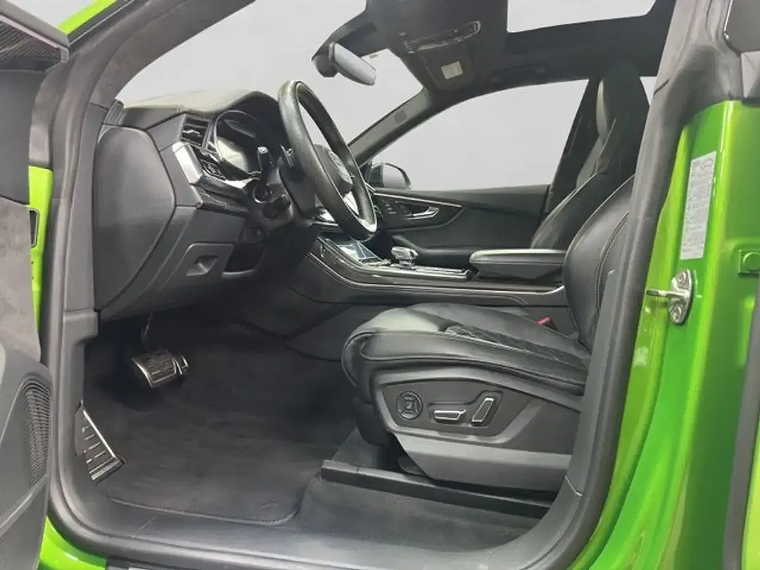 Audi SQ8 - Thumbnail 9