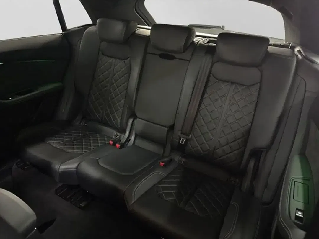 Audi SQ8 - Thumbnail 14