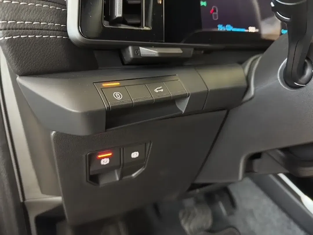 Mitsubishi Eclipse Cross - Thumbnail 15