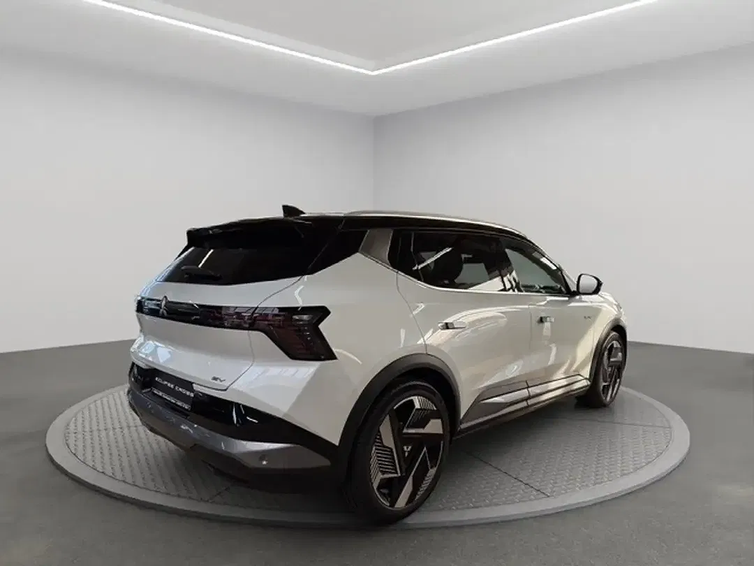 Mitsubishi Eclipse Cross - Thumbnail 3