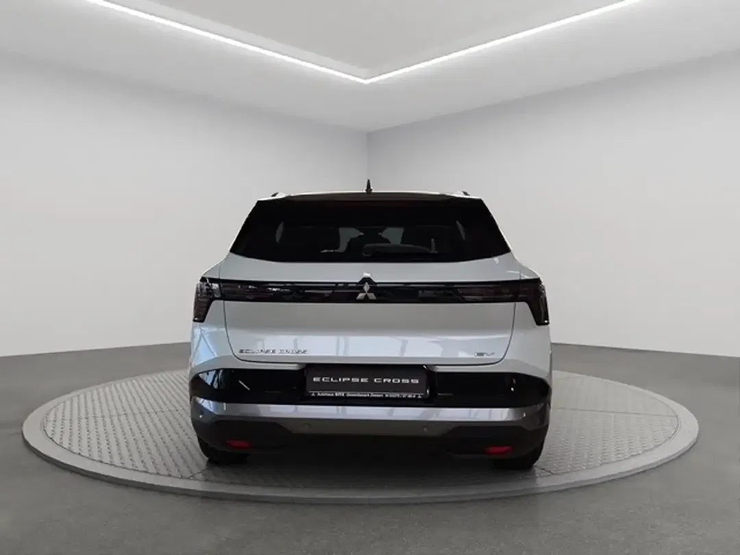 Mitsubishi Eclipse Cross - Thumbnail 4