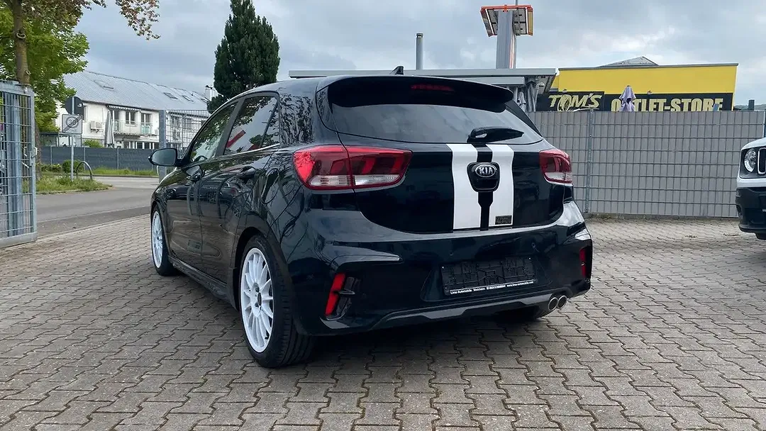 Kia Rio - Thumbnail 4
