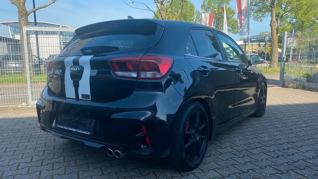 Kia Rio - Thumbnail 8