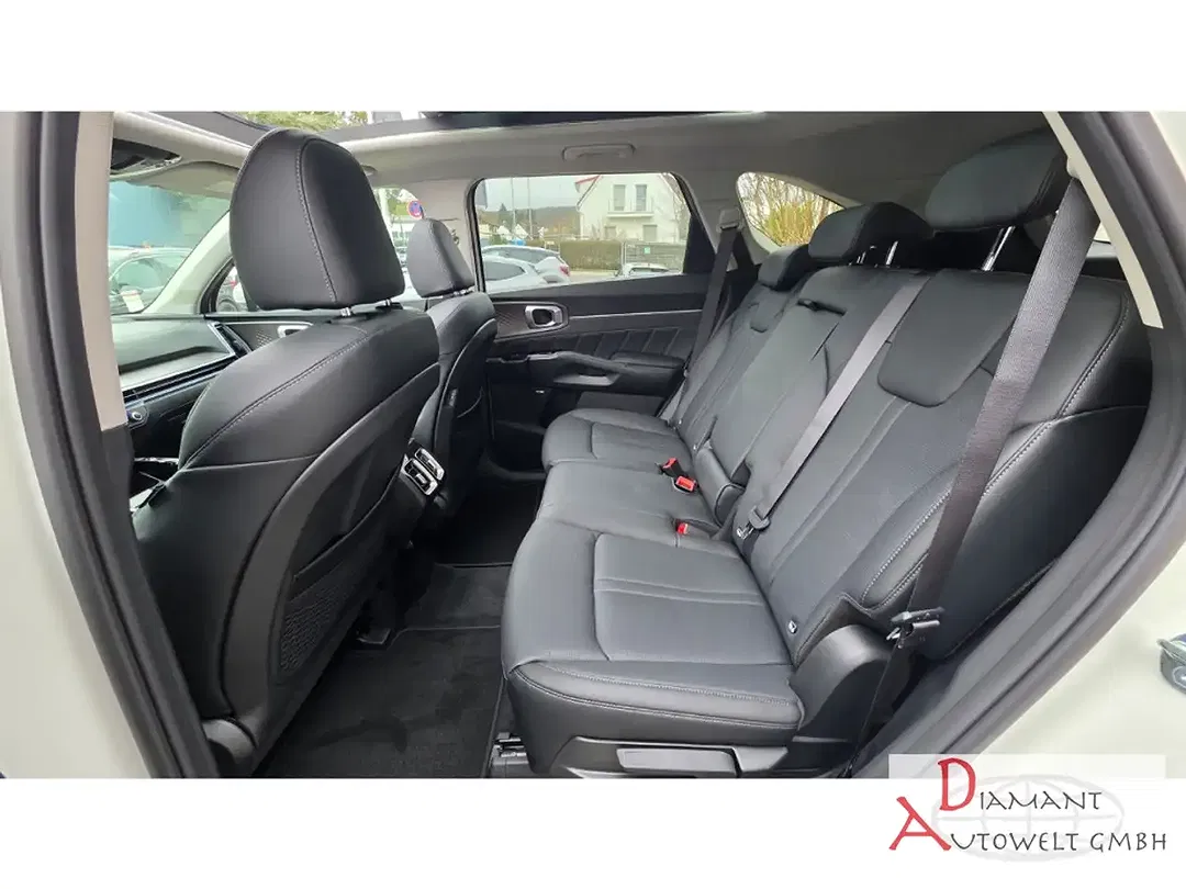 Kia Sorento - Thumbnail 10