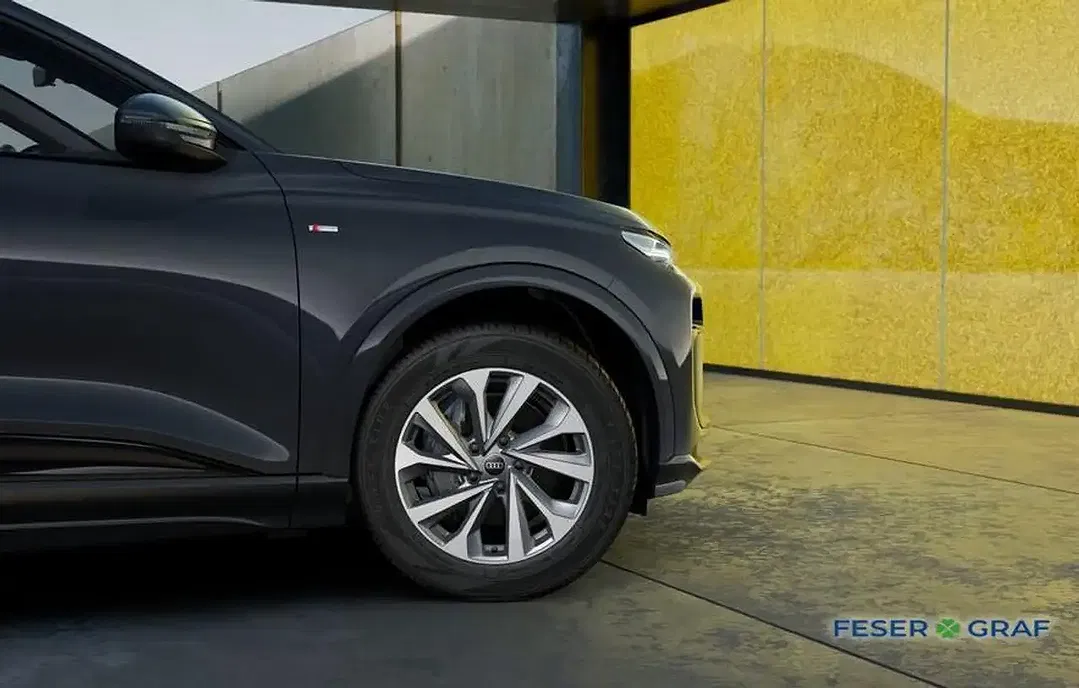 Audi Q6 e-tron - Thumbnail 7