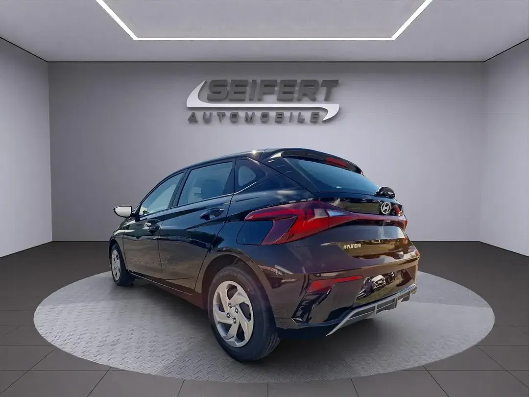 Hyundai i20 - Thumbnail 3