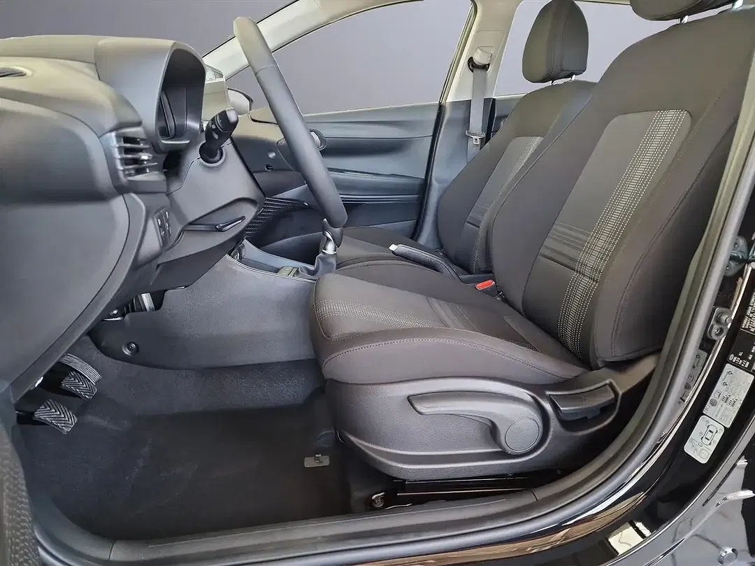Hyundai i20 - Thumbnail 9