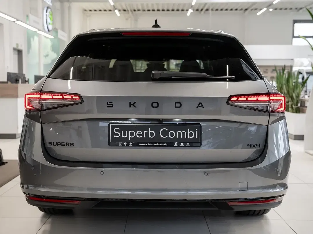 Skoda Superb - Thumbnail 4