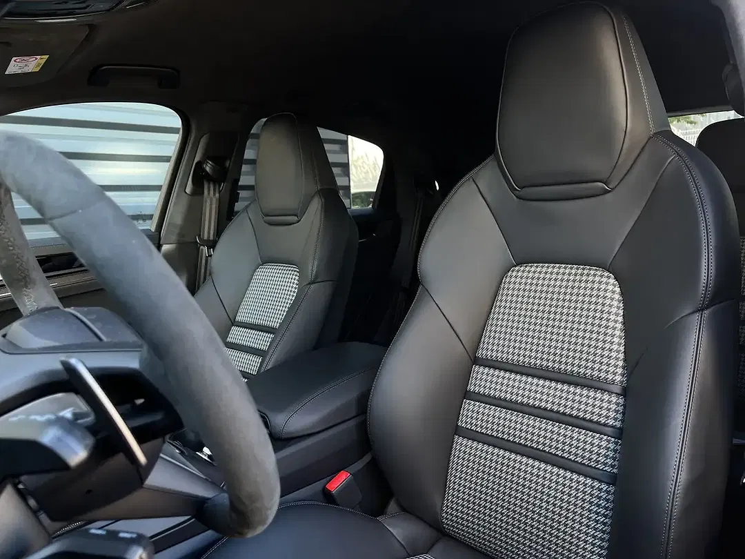 Porsche Cayenne - Thumbnail 5