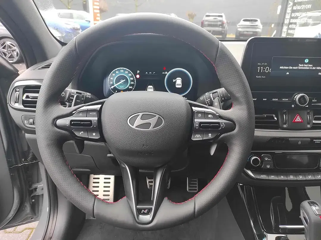 Hyundai i30 - Thumbnail 13