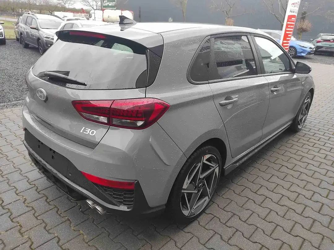 Hyundai i30 - Thumbnail 4